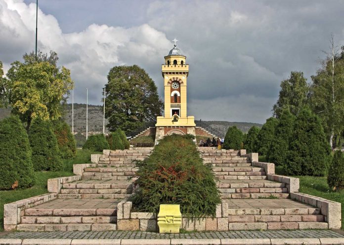Spomenik na Čegru